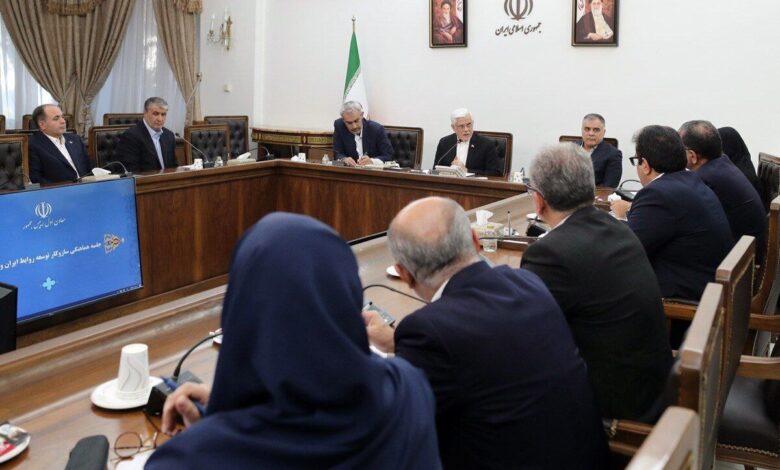 عارف: روسیه جایگاه مهمی در سیاست خارجی ایران دارد