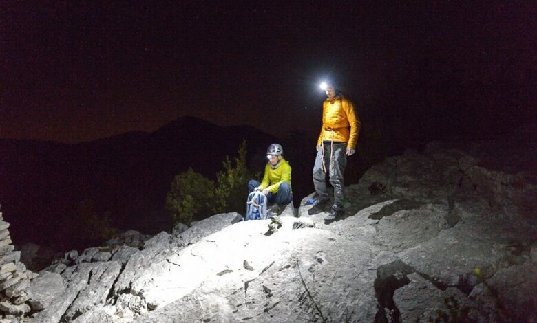انتقال ۲ مصدوم حادثه بالگرد به دامنه اشترانکوه