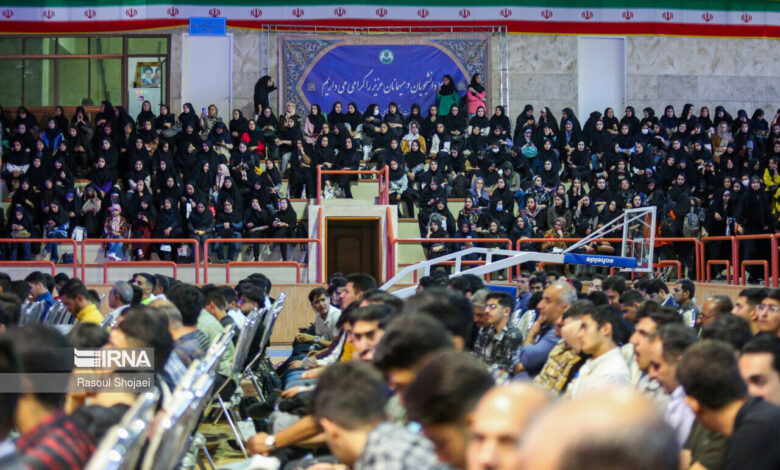 جشن استقبال از ۲ هزار دانشجوی جدید در دانشگاه مازندران