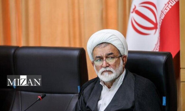 دستگاه قضا با یک برنامه‌ریزی منظم در حال حرکت به سمت جرم‌زدایی و اصلاح شخصیت مجرم است/ قوه قضاییه تلاش می‌کند تا ضمن اجرای قانون، از آسیب‌پذیری خانواده‌ها جلوگیری شود