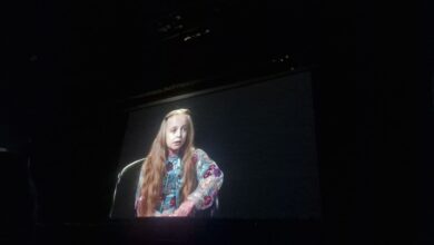 مستند «چشم‌های نگران، زخم‌های منتظر» رونمایی شد؛ روایت مقاومت بیماران پروانه‌ای در جنگ