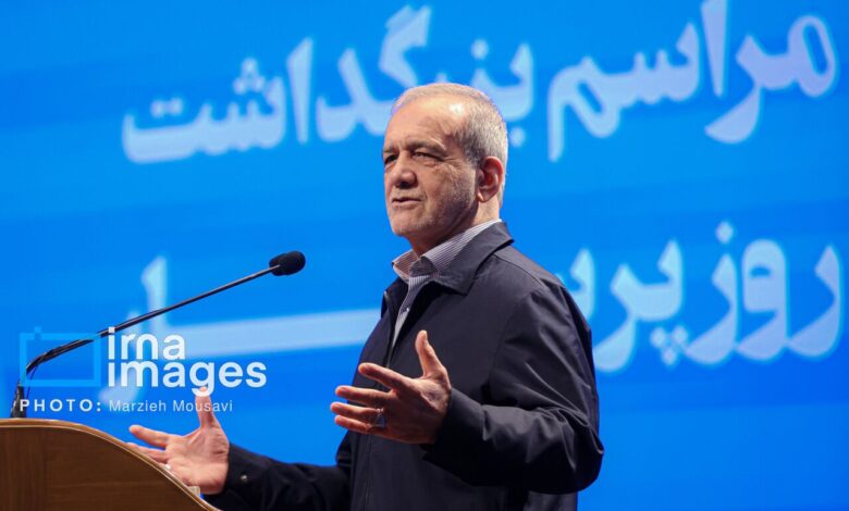 پزشکیان:پرستاران درخط مقدم مبارزه با بیماری‌ها و حفظ سلامت جامعه هستند/ ضرورت اصلاح ساختار