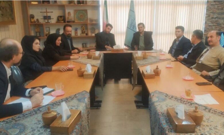 اعتبارات ویژه برای اشتغالزایی در حوزه صنایع دستی کردستان تخصیص یابد