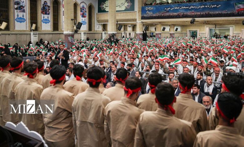 برگزاری مراسم روز بسیج در حسینیه امام خمینی (ره)