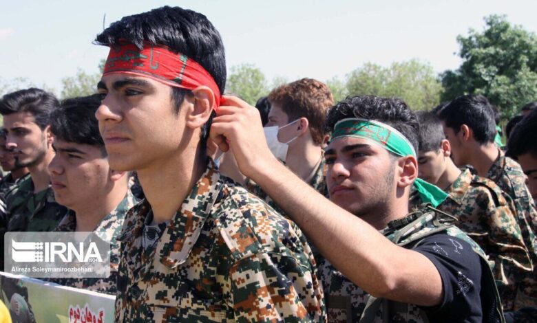 بسیج، تپنده‌ترین قلب ایثار در جامعه است