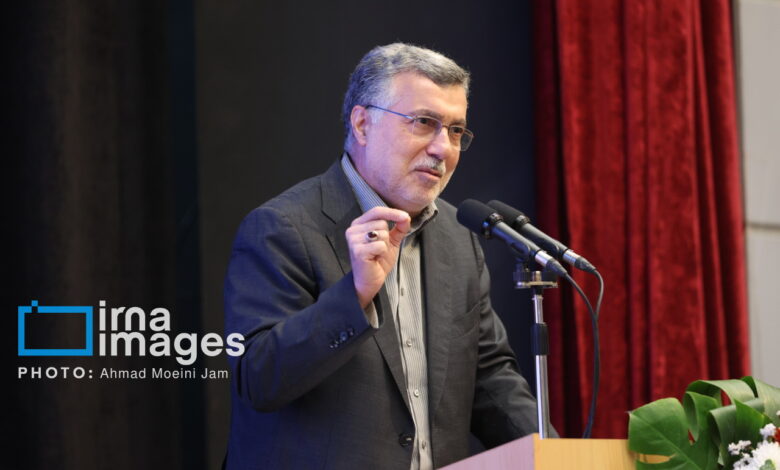 دانشجو باید از دوران تحصیل لذت ببرد/ دانشجویان، اعضای اصلی تیم ملی سلامت کشور هستند