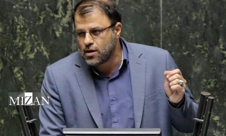 دبیر کمیسیون اقتصادی مجلس: در شرایط فعلی امکان تک‌نرخی شدن ارز وجود ندارد