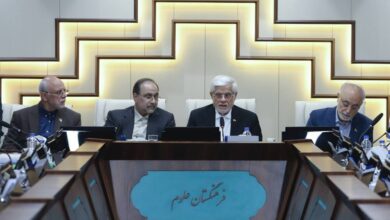 عارف: کشور از قطع روابط علمی با جهان ضرر می‌کند/اصلاح نظام آموزشی نگاه دولت چهاردهم است