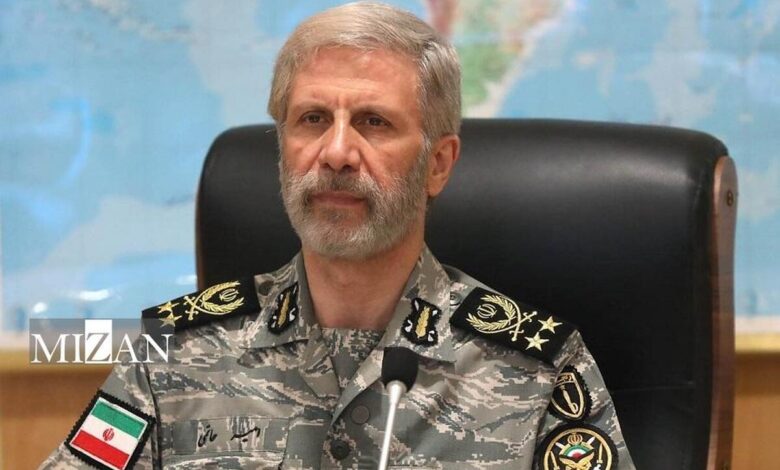 فرمانده کل ارتش: بسیج موجب تقویت امنیت و ثبات ملی جمهوری اسلامی ایران شده است