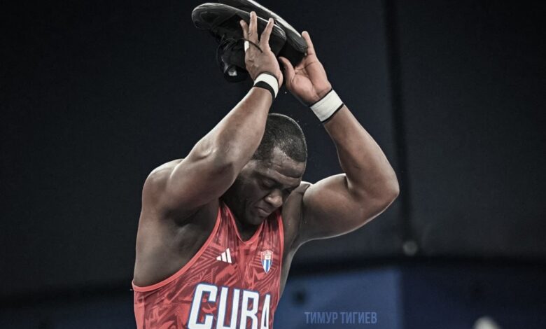 لوپز، قهرمانی که برای جاودانگی با فقر و بدن فرسوده جنگید/ مأموریت غیرممکن برای پنجمین طلای المپیک