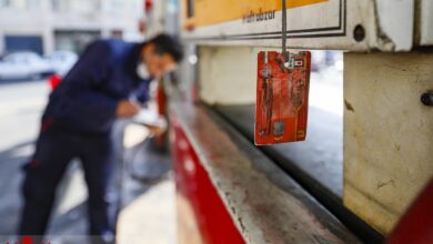 ماجرای افزایش قیمت بنزین؛ مسئولین و کارشناسان چه می‌گویند؟