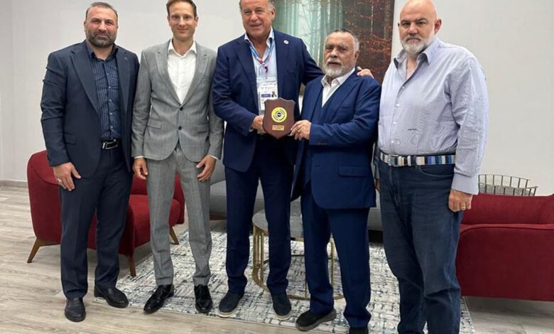 نشست قربانی با رئیس و دبیرکل فدراسیون جهانی تیراندازی؛ گام‌هایی بلند برای به‌روزرسانی تجهیزات و میزبانی بین‌المللی