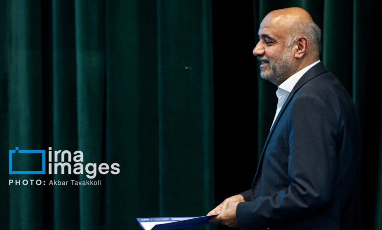 وزیر تعاون ، کار و رفاه اجتماعی وارد استان البرز شد