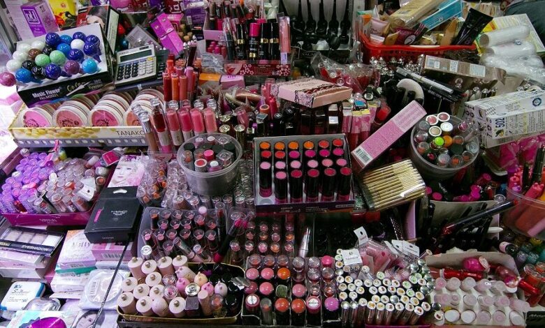 کشف ۹۸۰ قلم لوازم آرایشی و بهداشتی قاچاق در تهران/متهم بازداشت شد