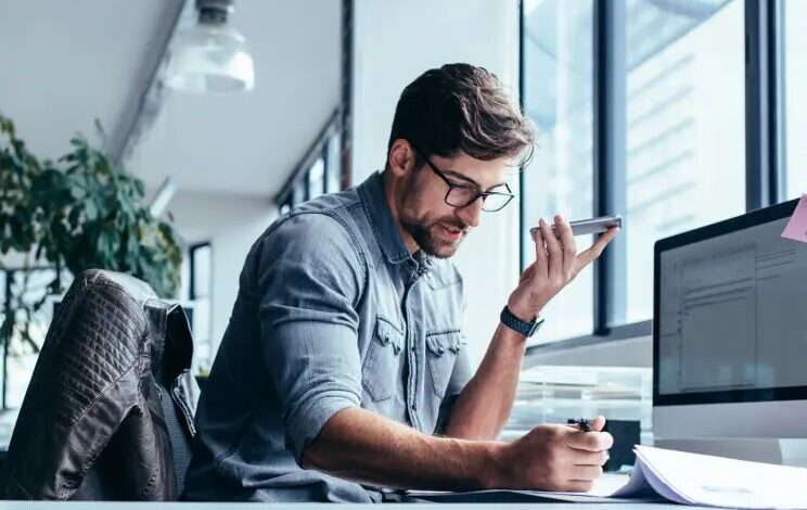 نگاه سنتی به بازار کار موجب تضعیف امنیت شغلی آزادکاران شده است